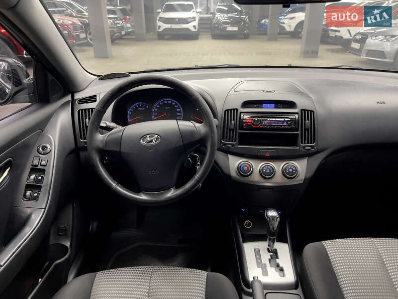 Седан Hyundai Elantra 2010 в Харькове фото 24 Седан Hyundai Elantra 2010 в Харькове