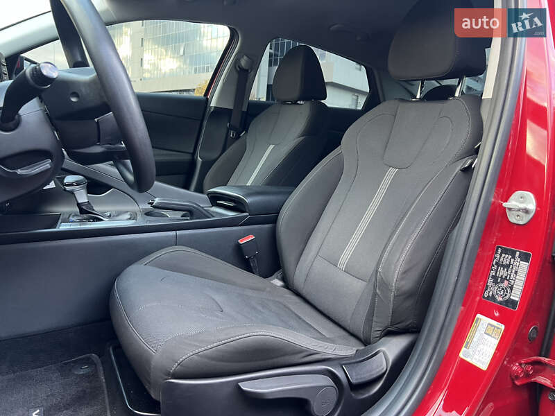 Седан Hyundai Elantra 2021 в Киеве фото 29 Седан Hyundai Elantra 2021 в Киеве