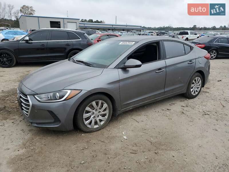 Седан Hyundai Elantra 2018 в Львове фото Седан Hyundai Elantra 2018 в Львове