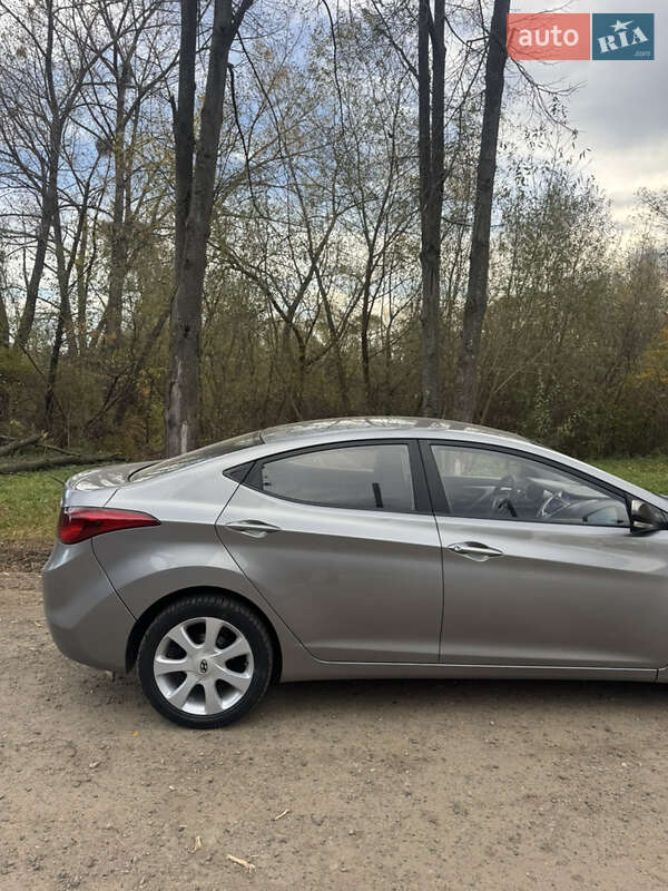 Седан Hyundai Elantra 2011 в Болехове фото 7 Седан Hyundai Elantra 2011 в Болехове