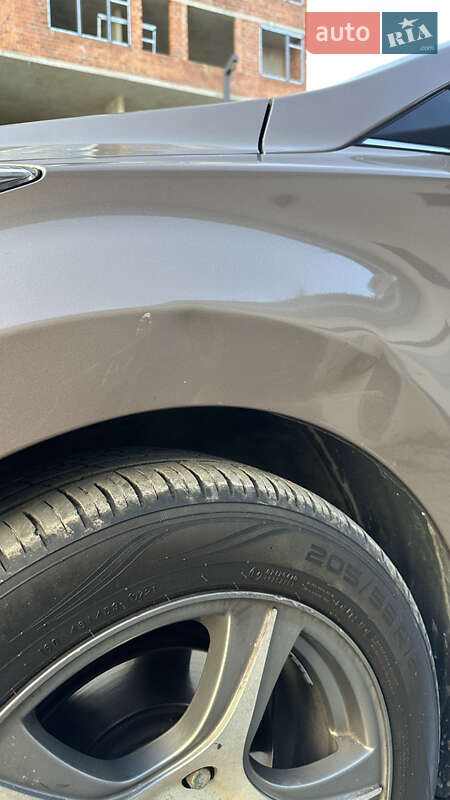 Седан Hyundai Elantra 2014 в Львове фото 5 Седан Hyundai Elantra 2014 в Львове