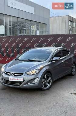 Седан Hyundai Elantra 2015 в Сумах