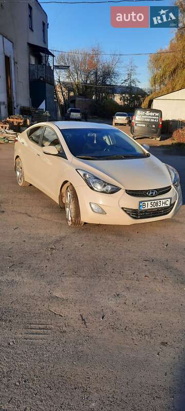 Седан Hyundai Elantra 2012 в Виннице