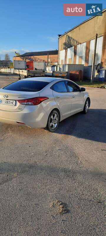 Седан Hyundai Elantra 2012 в Виннице
