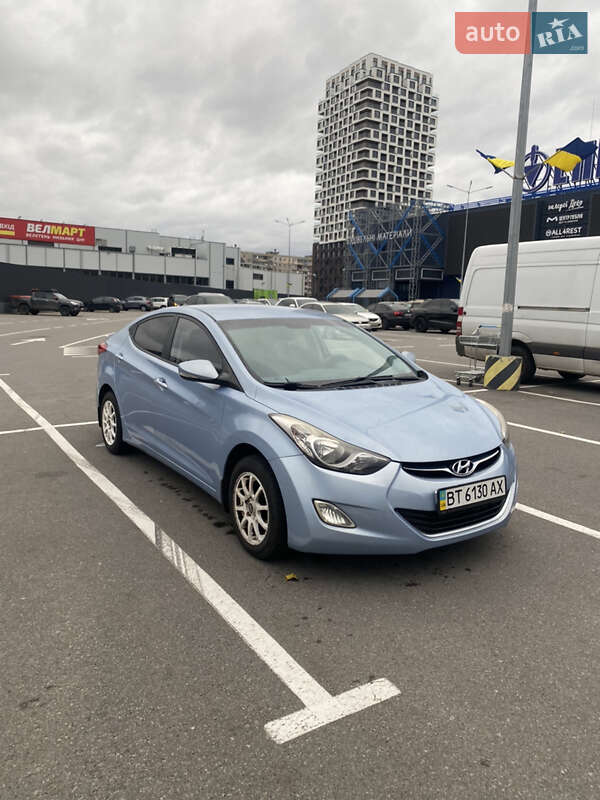 Седан Hyundai Elantra 2012 в Києві фото 2 Седан Hyundai Elantra 2012 в Києві