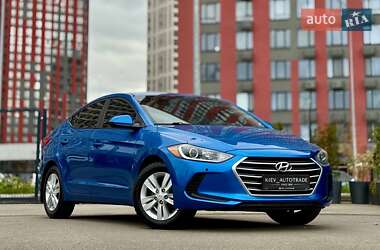 Седан Hyundai Elantra 2016 в Києві