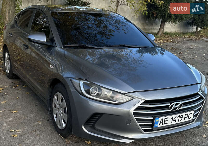 Седан Hyundai Elantra 2016 в Киеве фото 4 Седан Hyundai Elantra 2016 в Киеве