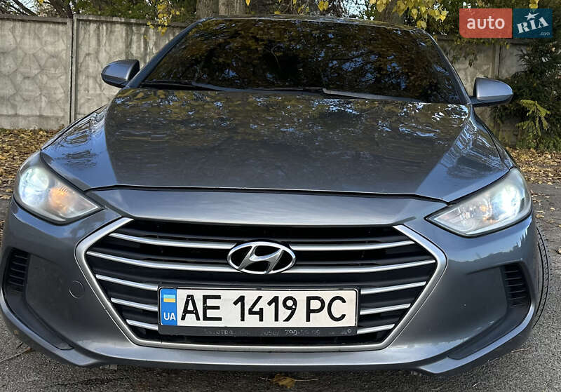 Седан Hyundai Elantra 2016 в Киеве фото 8 Седан Hyundai Elantra 2016 в Киеве