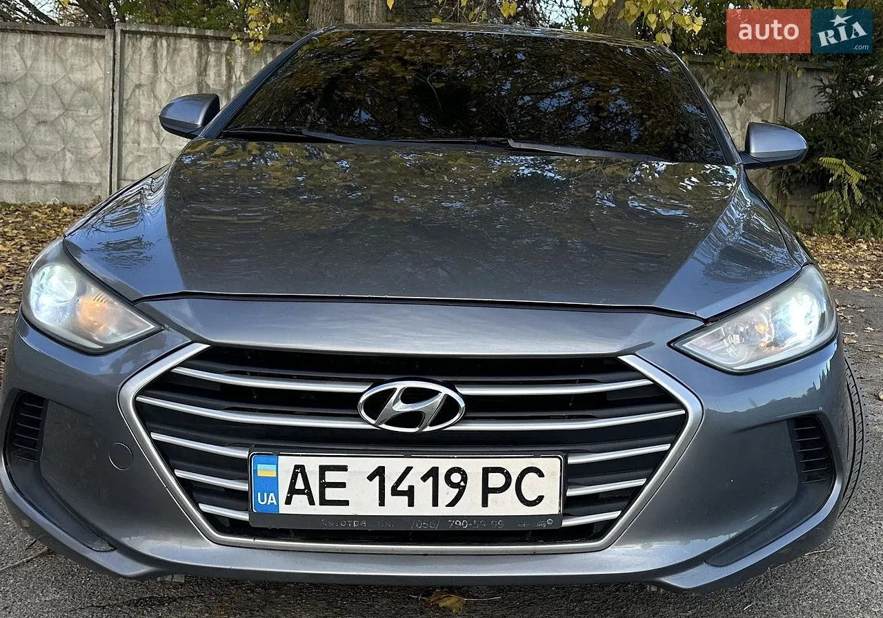 2016 Hyundai Elantra - мініатюра 22