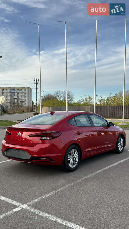 Седан Hyundai Elantra 2020 в Киеве