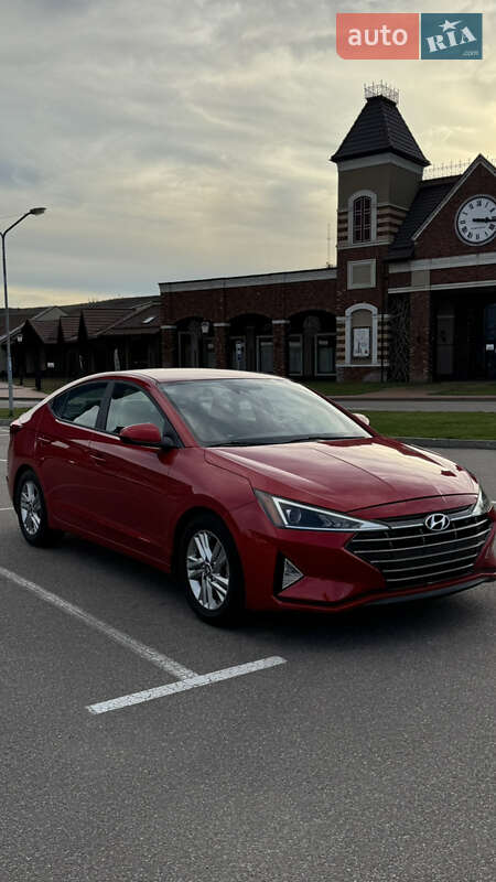 Седан Hyundai Elantra 2020 в Киеве