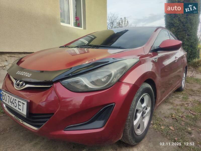 Седан Hyundai Elantra 2014 в Городке