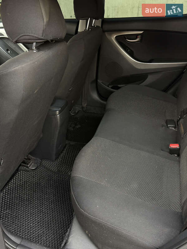 Седан Hyundai Elantra 2012 в Ужгороде фото 21 Седан Hyundai Elantra 2012 в Ужгороде