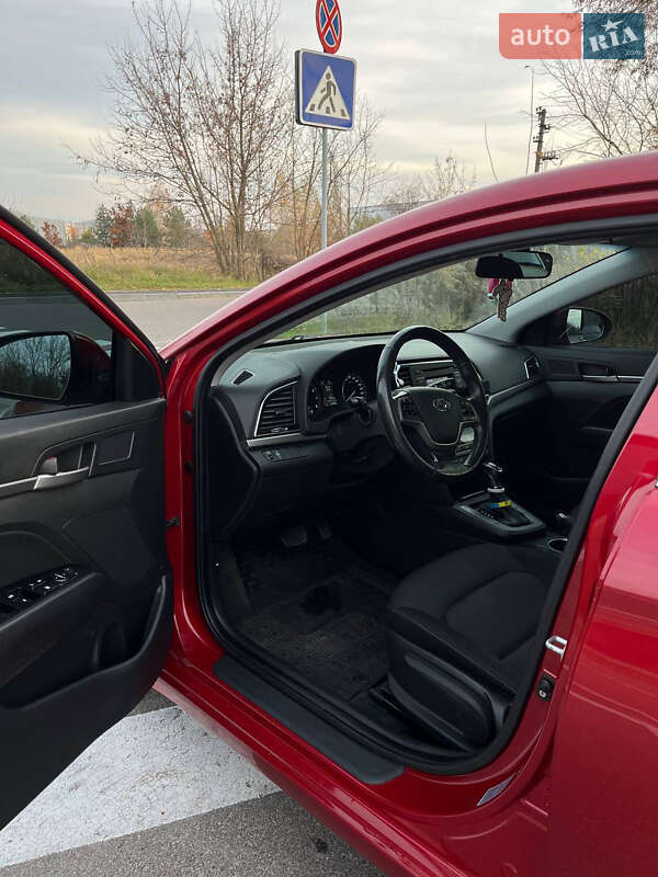 Седан Hyundai Elantra 2018 в Києві фото 8 Седан Hyundai Elantra 2018 в Києві