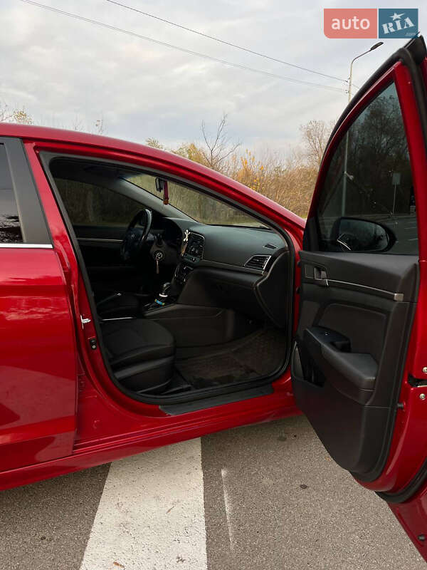 Седан Hyundai Elantra 2018 в Києві фото 16 Седан Hyundai Elantra 2018 в Києві