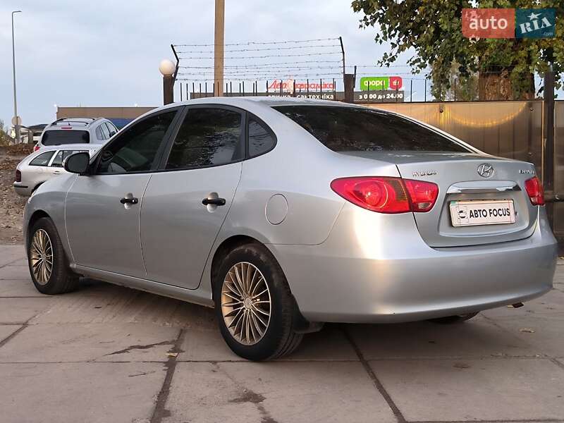 Седан Hyundai Elantra 2010 в Києві фото 5 Седан Hyundai Elantra 2010 в Києві