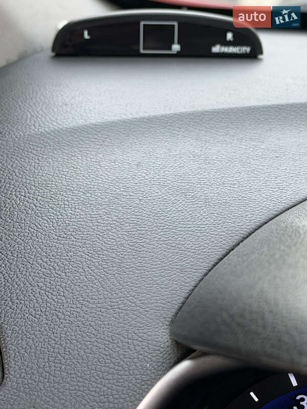 Седан Hyundai Elantra 2012 в Киеве фото 28 Седан Hyundai Elantra 2012 в Киеве