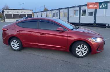 Седан Hyundai Elantra 2016 в Буче