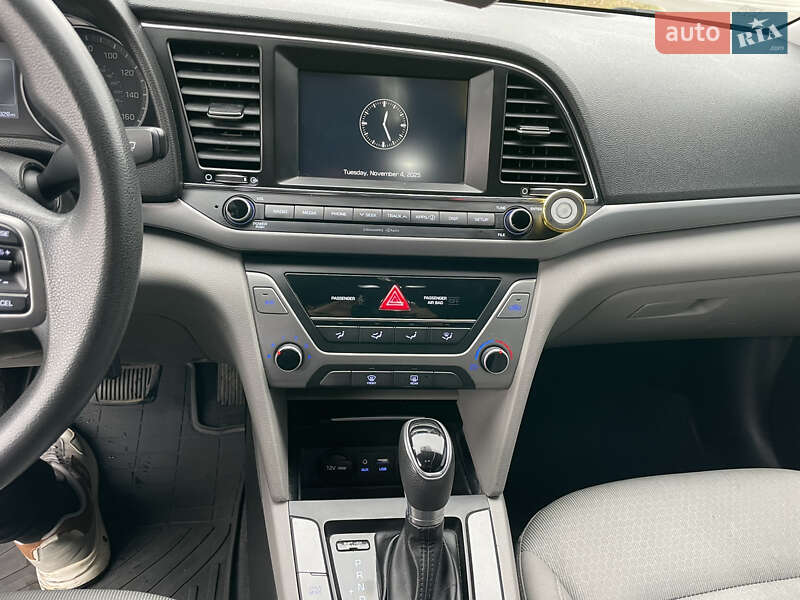 Седан Hyundai Elantra 2017 в Киеве фото 6 Седан Hyundai Elantra 2017 в Киеве