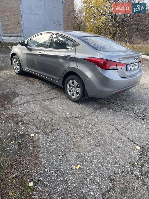 Седан Hyundai Elantra 2012 в Лозовой фото 2 Седан Hyundai Elantra 2012 в Лозовой