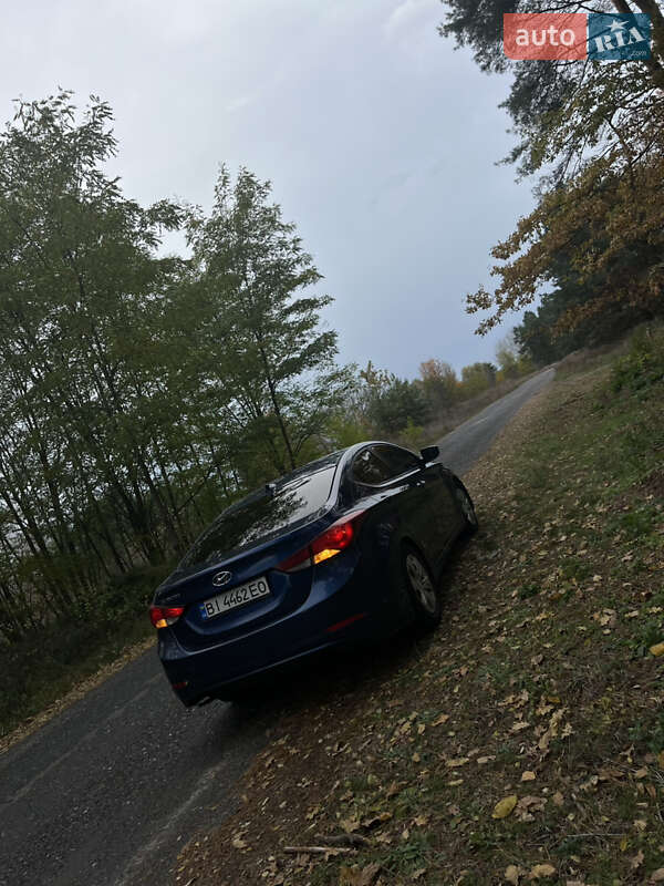 Седан Hyundai Elantra 2015 в Кременчуге фото 5 Седан Hyundai Elantra 2015 в Кременчуге