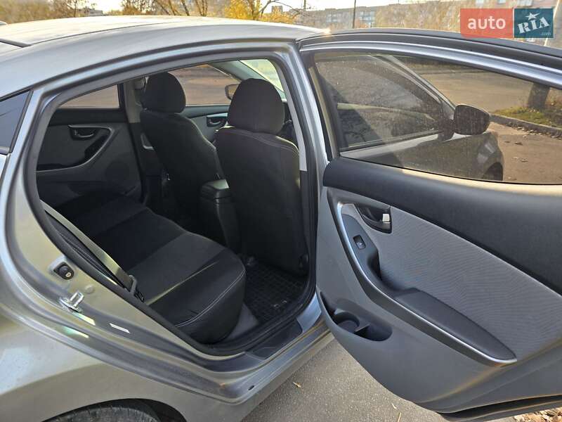Седан Hyundai Elantra 2013 в Дніпрі фото 5 Седан Hyundai Elantra 2013 в Дніпрі