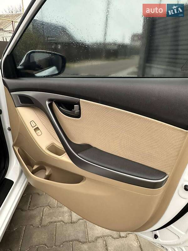 Седан Hyundai Elantra 2013 в Одессе фото 12 Седан Hyundai Elantra 2013 в Одессе