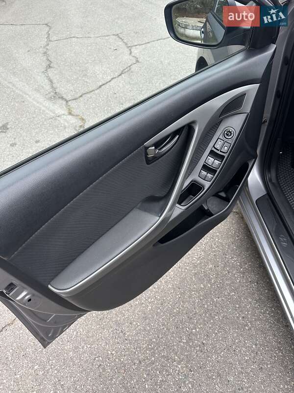 Седан Hyundai Elantra 2011 в Запорожье фото 8 Седан Hyundai Elantra 2011 в Запорожье