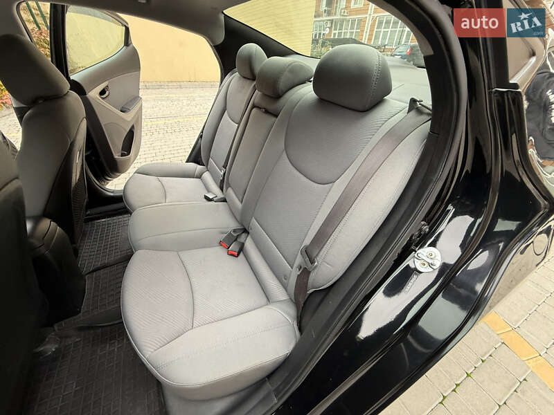 Седан Hyundai Elantra 2013 в Одессе фото 54 Седан Hyundai Elantra 2013 в Одессе