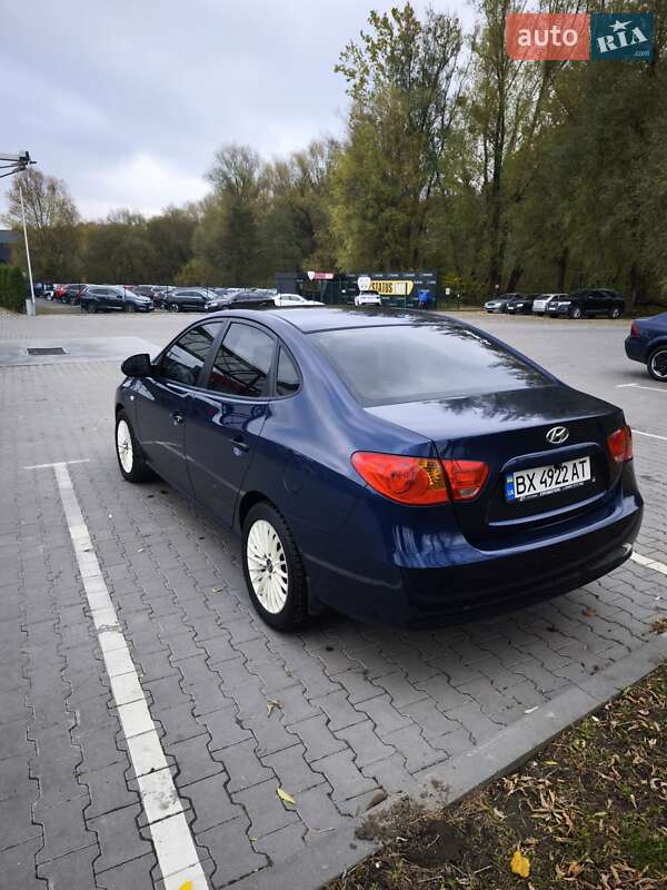 Седан Hyundai Elantra 2008 в Хмельницком