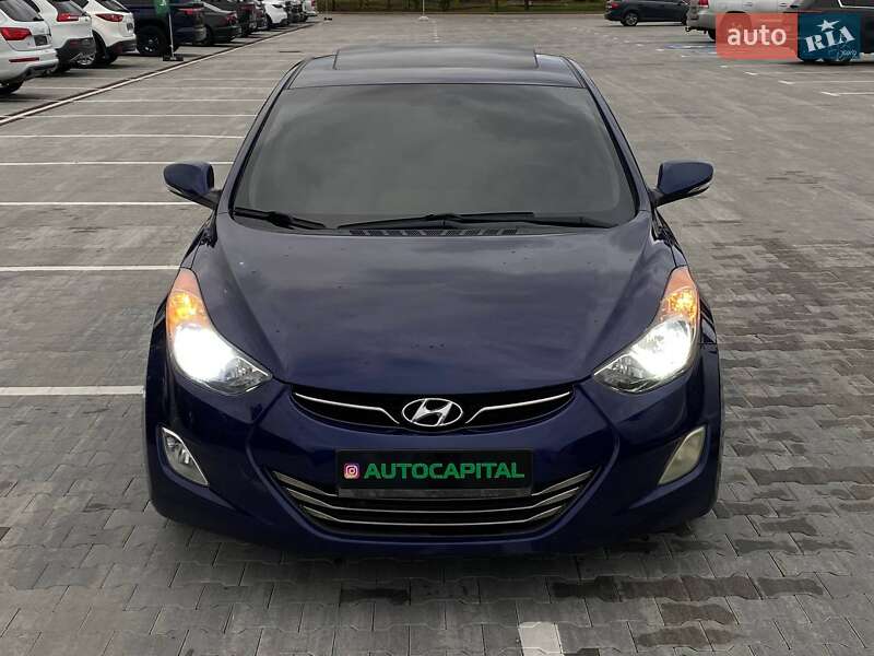 Седан Hyundai Elantra 2011 в Києві