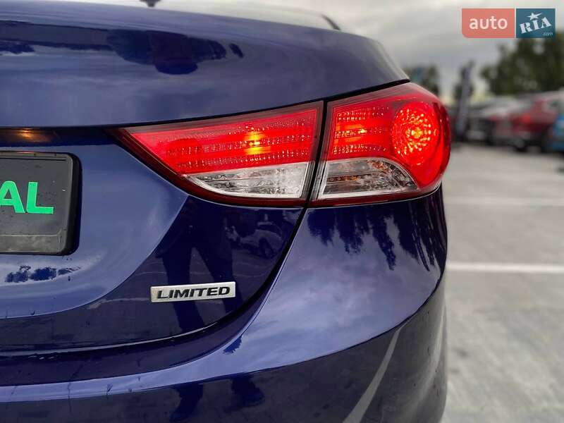 Седан Hyundai Elantra 2011 в Києві