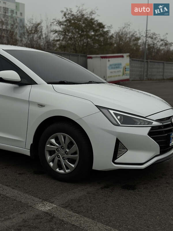 Седан Hyundai Elantra 2020 в Харькове