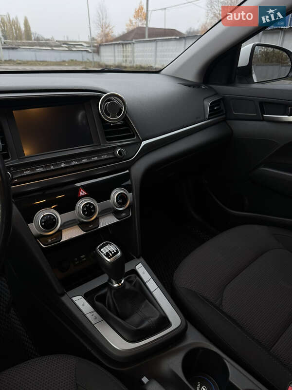 Седан Hyundai Elantra 2020 в Харькове