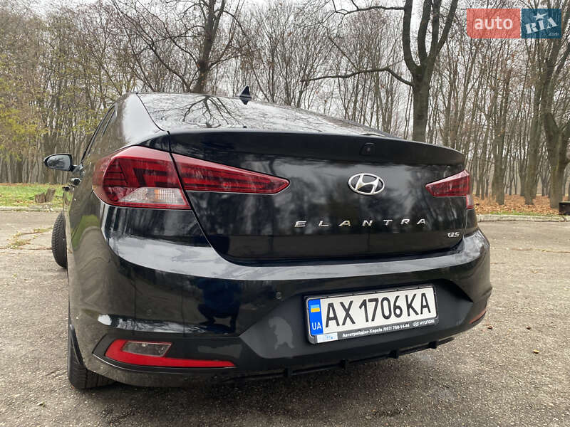 Седан Hyundai Elantra 2020 в Харькове