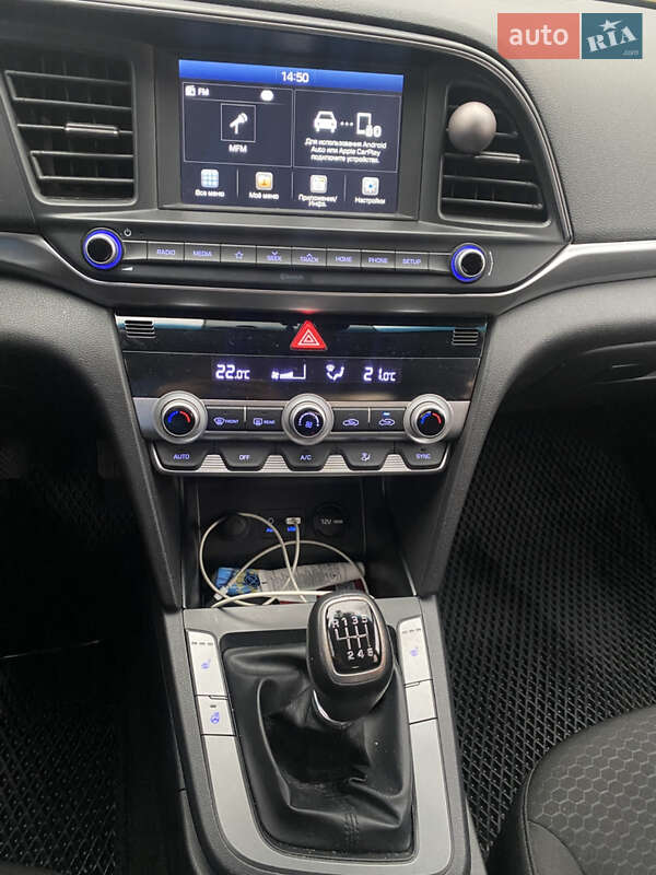 Седан Hyundai Elantra 2020 в Харькове