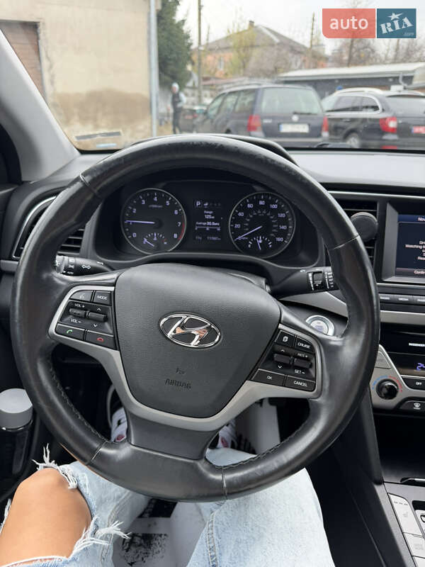 Седан Hyundai Elantra 2016 в Нововолинську фото 7 Седан Hyundai Elantra 2016 в Нововолинську
