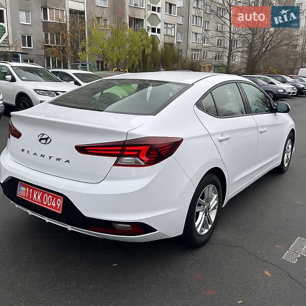 Hyundai Elantra 2019