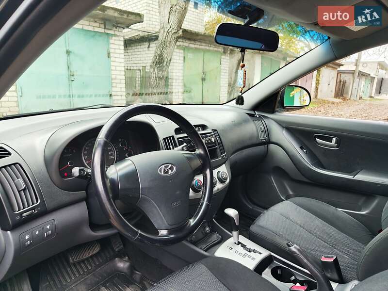 Седан Hyundai Elantra 2007 в Миколаєві