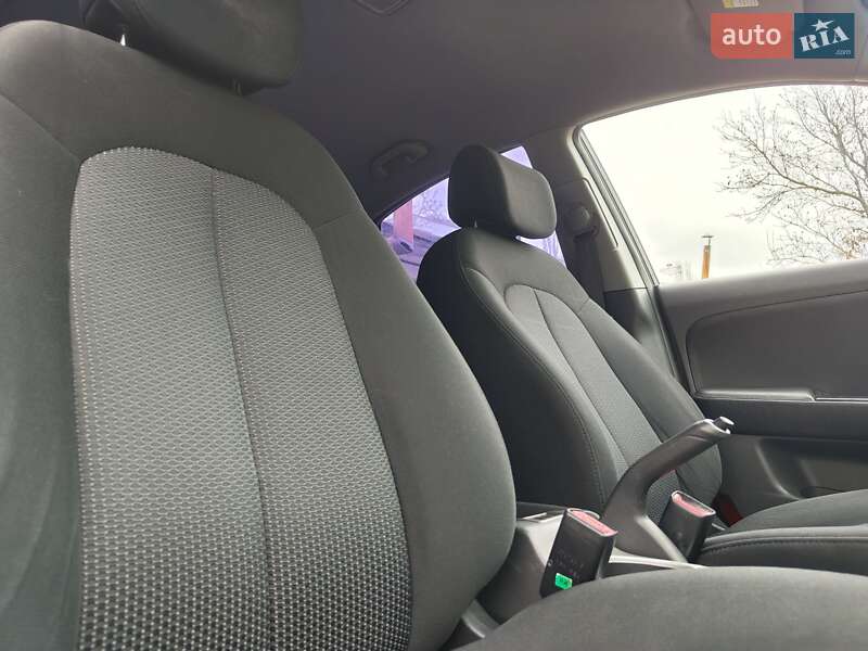 Седан Hyundai Elantra 2007 в Миколаєві