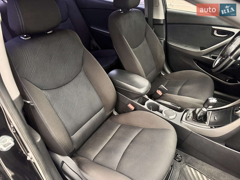 Седан Hyundai Elantra 2013 в Одесі
