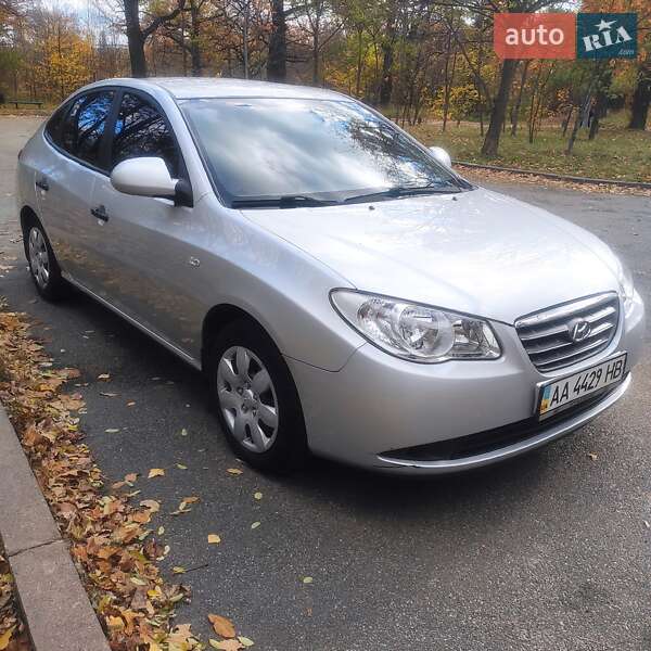 Седан Hyundai Elantra 2008 в Киеве фото Седан Hyundai Elantra 2008 в Киеве