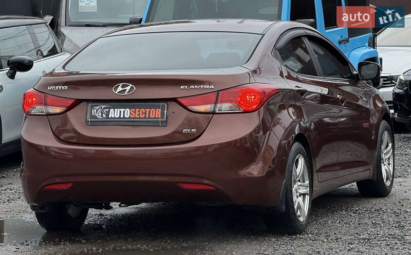 Седан Hyundai Elantra 2013 в Харкові