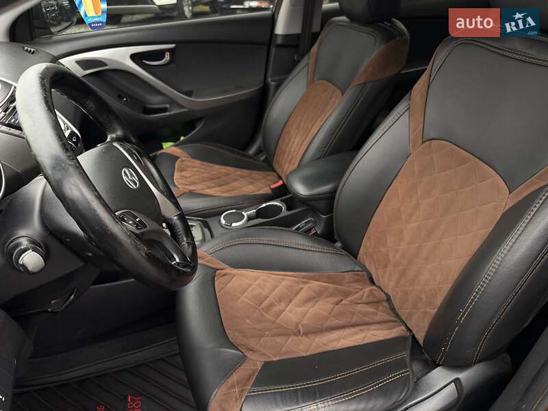 Седан Hyundai Elantra 2013 в Харкові
