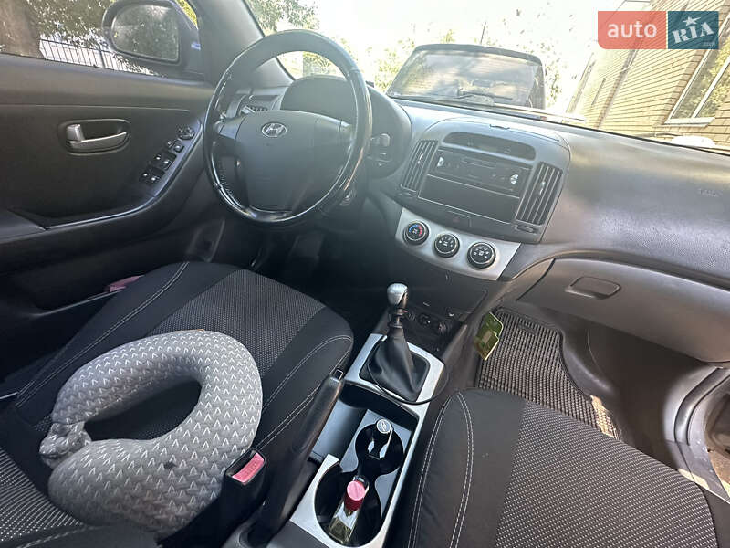 Седан Hyundai Elantra 2008 в Харькове