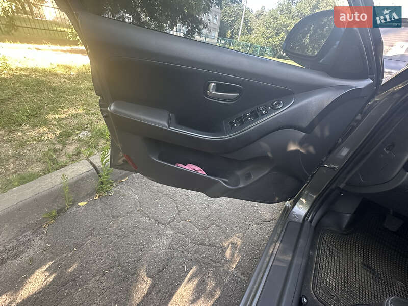 Седан Hyundai Elantra 2008 в Харькове