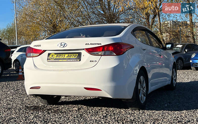 Седан Hyundai Elantra 2012 в Львове