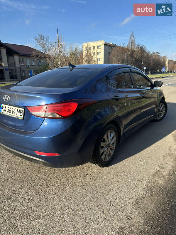 Седан Hyundai Elantra 2014 в Чугуеве фото 3 Седан Hyundai Elantra 2014 в Чугуеве