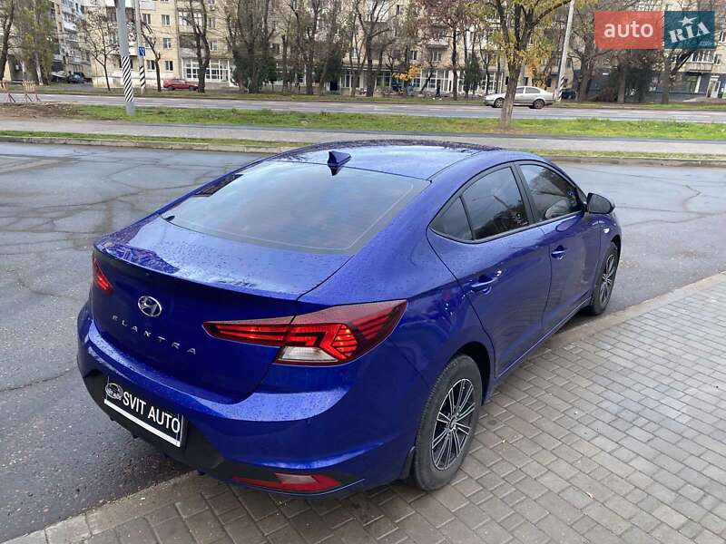 Седан Hyundai Elantra 2019 в Миколаєві