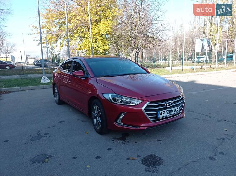 Седан Hyundai Elantra 2016 в Запорожье